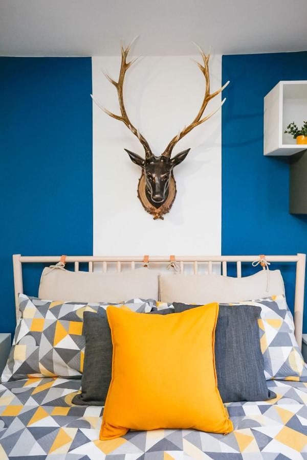 Funky City Apartment - Secure Parking - Wifi - Sleeps 6 - No Parties Belfast Extérieur photo