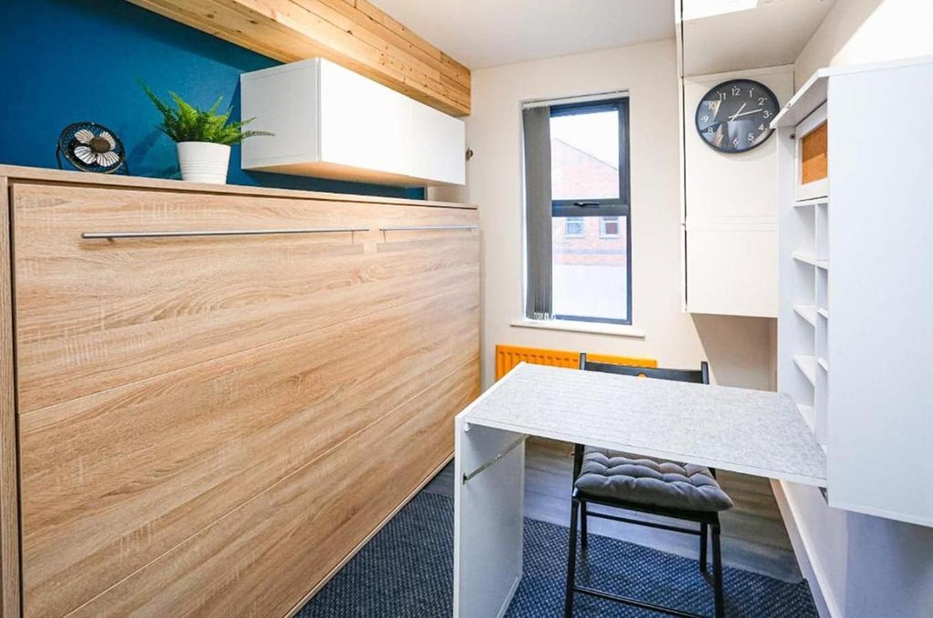 Funky City Apartment - Secure Parking - Wifi - Sleeps 6 - No Parties Belfast Extérieur photo