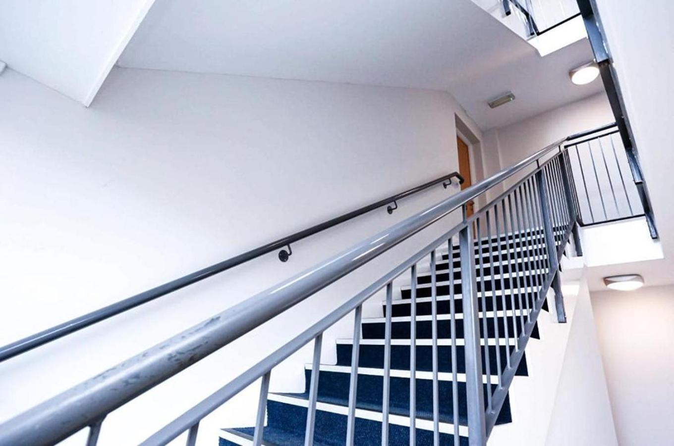 Funky City Apartment - Secure Parking - Wifi - Sleeps 6 - No Parties Belfast Extérieur photo